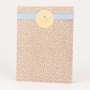 pochette cadeau en papier kraft avec stickers décoratif